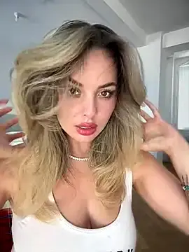 Stripchat Best live sex cam show of Alirawrz
