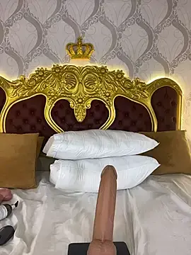 Stripchat Watch Live Sex Cams of KendralHolson