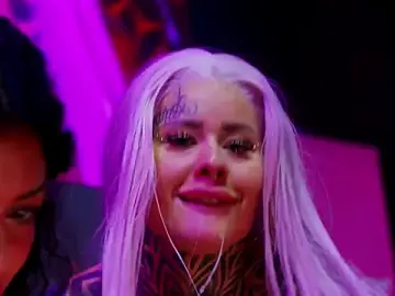 Stripchat Live Porn of VenusBerlin2026