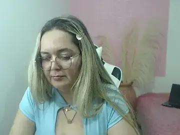 Stripchat Free Live Porn of samy_vsn