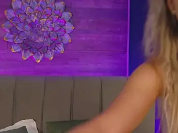 Stripchat Private Sex Chat of LoraDevine