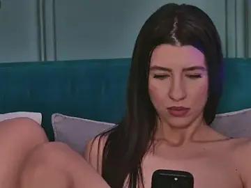 Stripchat Watch Live Sex Cams of LunaWills_