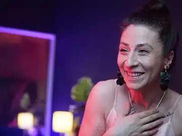 Stripchat Live Sex Cam of RubyRosa