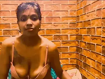 Stripchat Sex Cam of Fuckable_Nasty_MILF