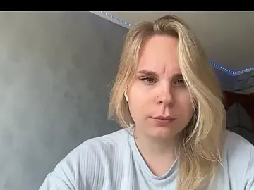Stripchat Sex Cam of Thalia__Star