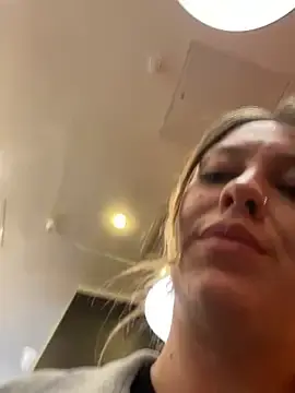 Stripchat Watch Live Sex Cams of Sweet___Emily