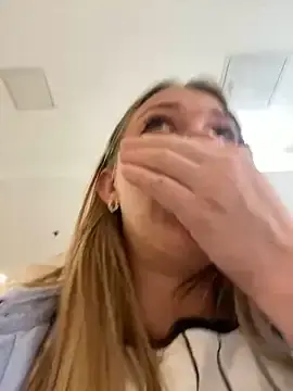 Stripchat Sex Cam of Sweet___Emily