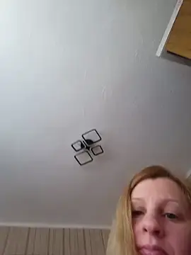 Stripchat Live Sex of BustyBlond
