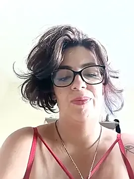 Stripchat Adult Webcams of Escarlate4you_