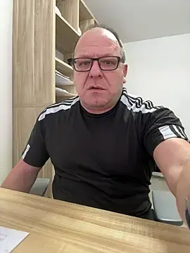 Stripchat Watch Live Sex Cams of coupleLatinaLovers