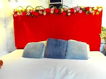 Stripchat Free Porn Cam of SilvannaFit