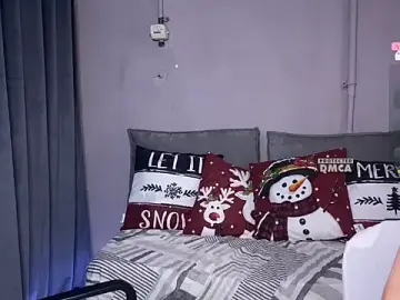 Stripchat Adult Webcam of cutemilana_sexwife