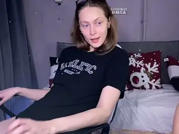 Stripchat Free Porn Cam of cutemilana_sexwife