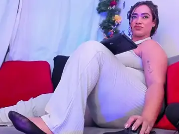 Stripchat Best Webcam of HannaMiills@xh