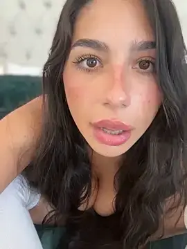 Stripchat Watch Live Sex Cams of LoveLillyy