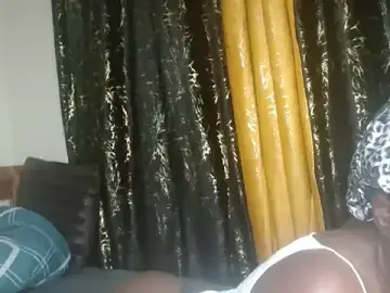 Fingering milf cams