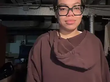 Stripchat Nude Webcam of zahrabliss