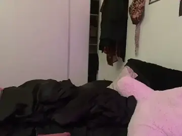 Stripchat Free Porn Cam of ChrryFoxx