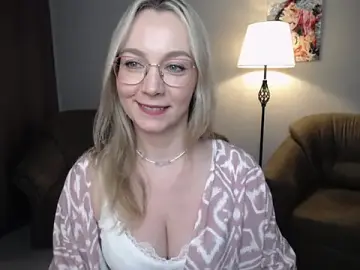 Stripchat Adult Webcams of Ava_Elior