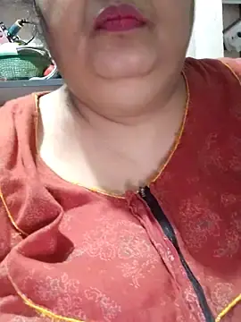 Stripchat Adult Webcams of tamilthanushri