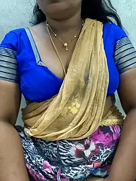 Stripchat Sex Cam of MaaliiiPonuTamil
