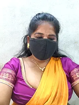 Stripchat Nude Webcam of MaaliiiPonuTamil