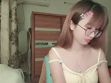 Stripchat Sex Cam of Lili_666