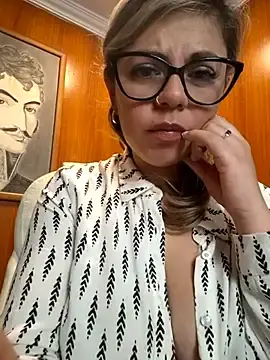 Stripchat Nude Webcam of _Cata-Office1