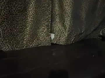 Stripchat Free Porn Cam of Dogz_n_daugthers