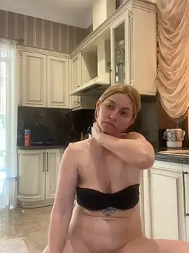 Stripchat Adult Webcam of Amazoniiaa